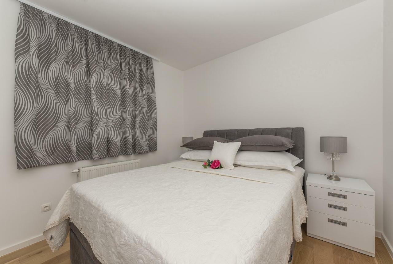 Appartamento Penthouse Nikola Makarska Esterno foto