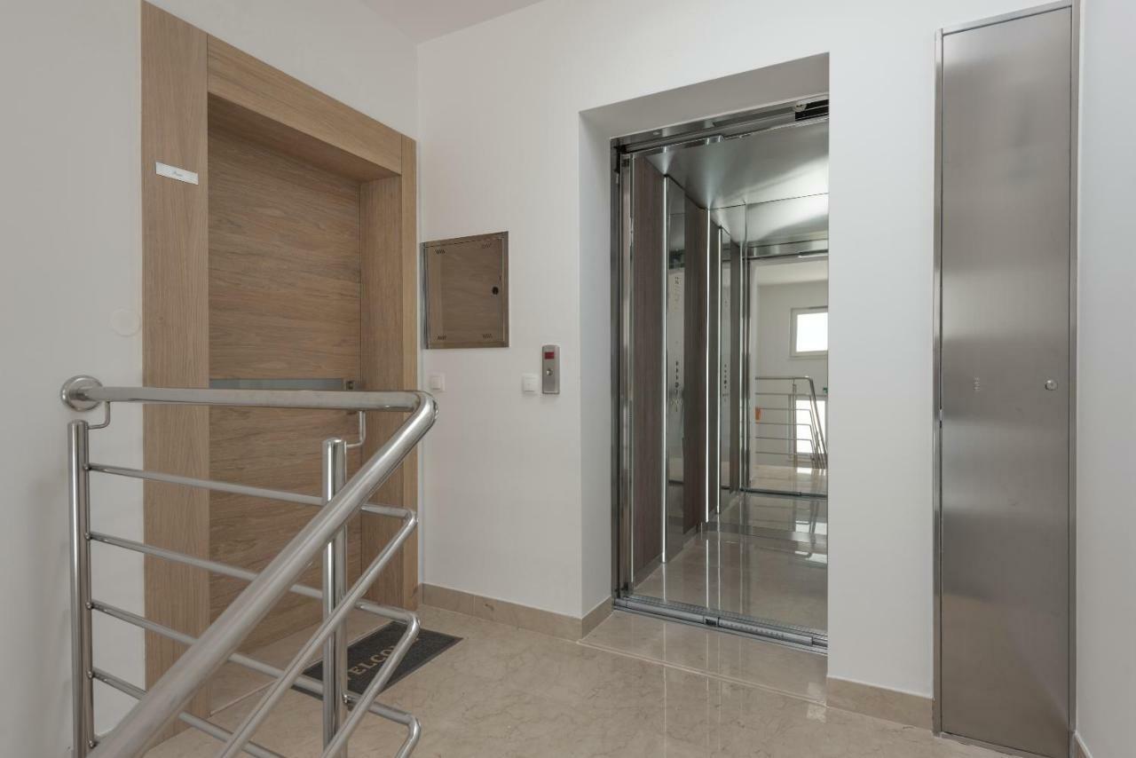 Appartamento Penthouse Nikola Makarska Esterno foto
